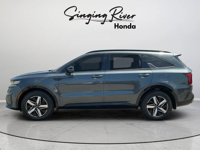 Used 2022 Gray Kia EX image 4