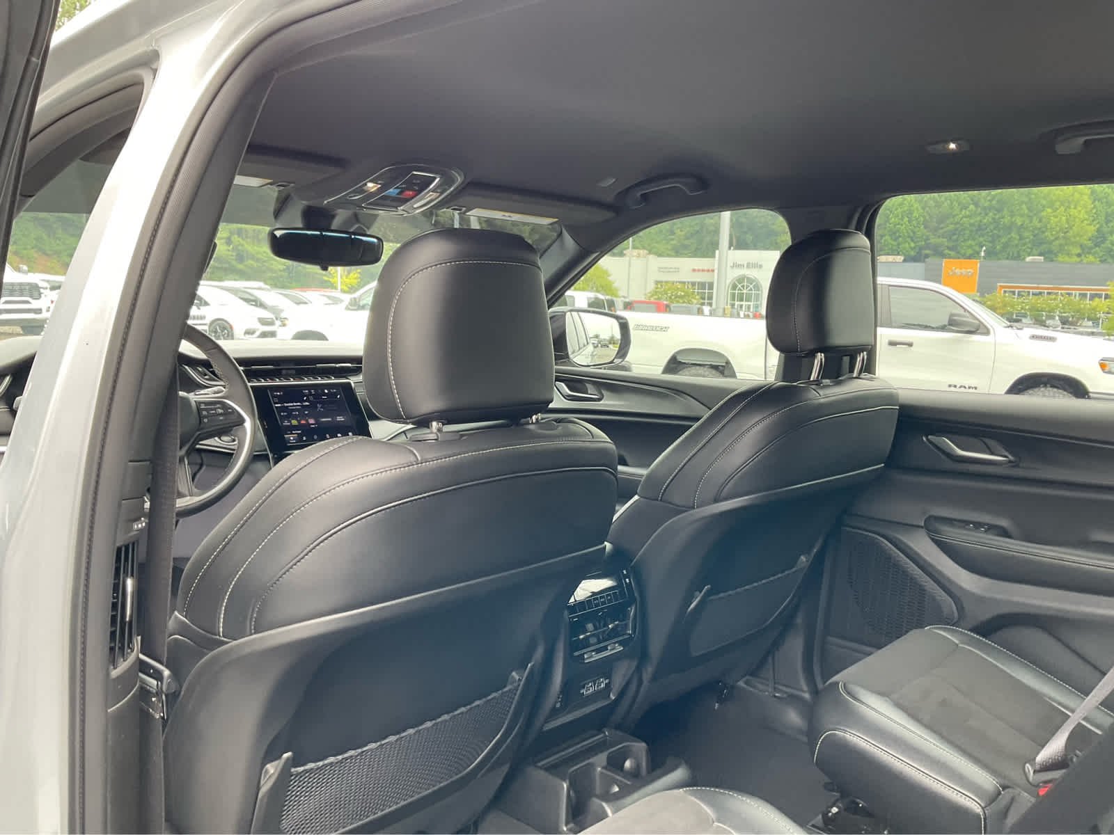 Certified Used 2023 Silver Zynith Jeep Altitude image 23