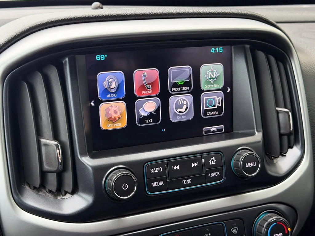 Used 2018 Green Chevrolet LT image 13