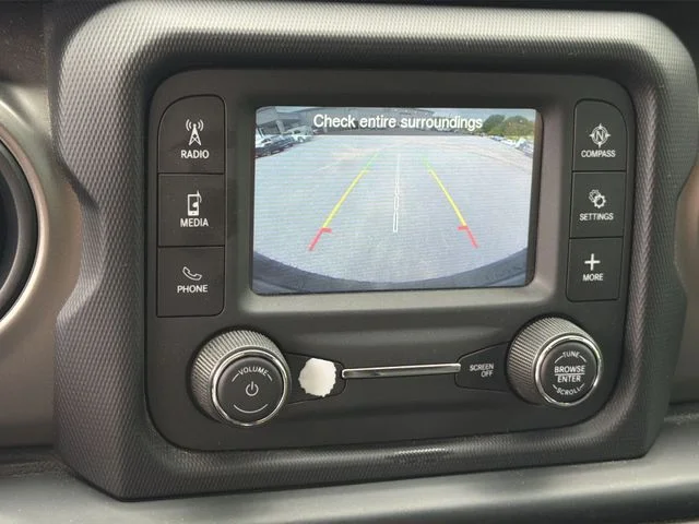 Used 2019 Green Jeep Unlimited Sport image 11