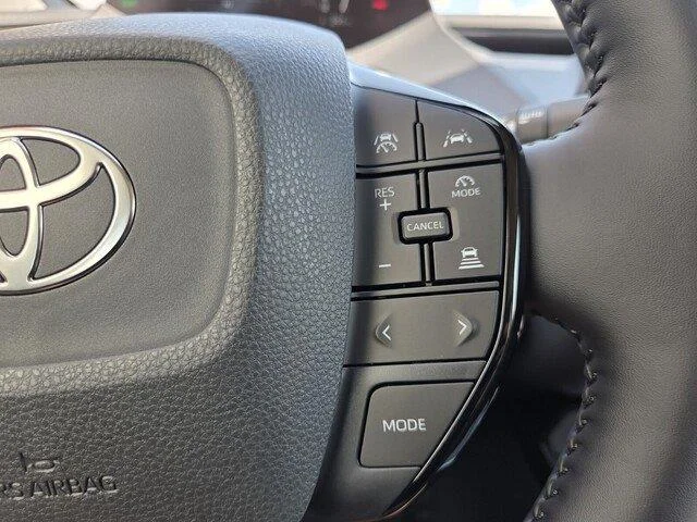 New 2027 Wind Chill Pearl Toyota XLE image 12