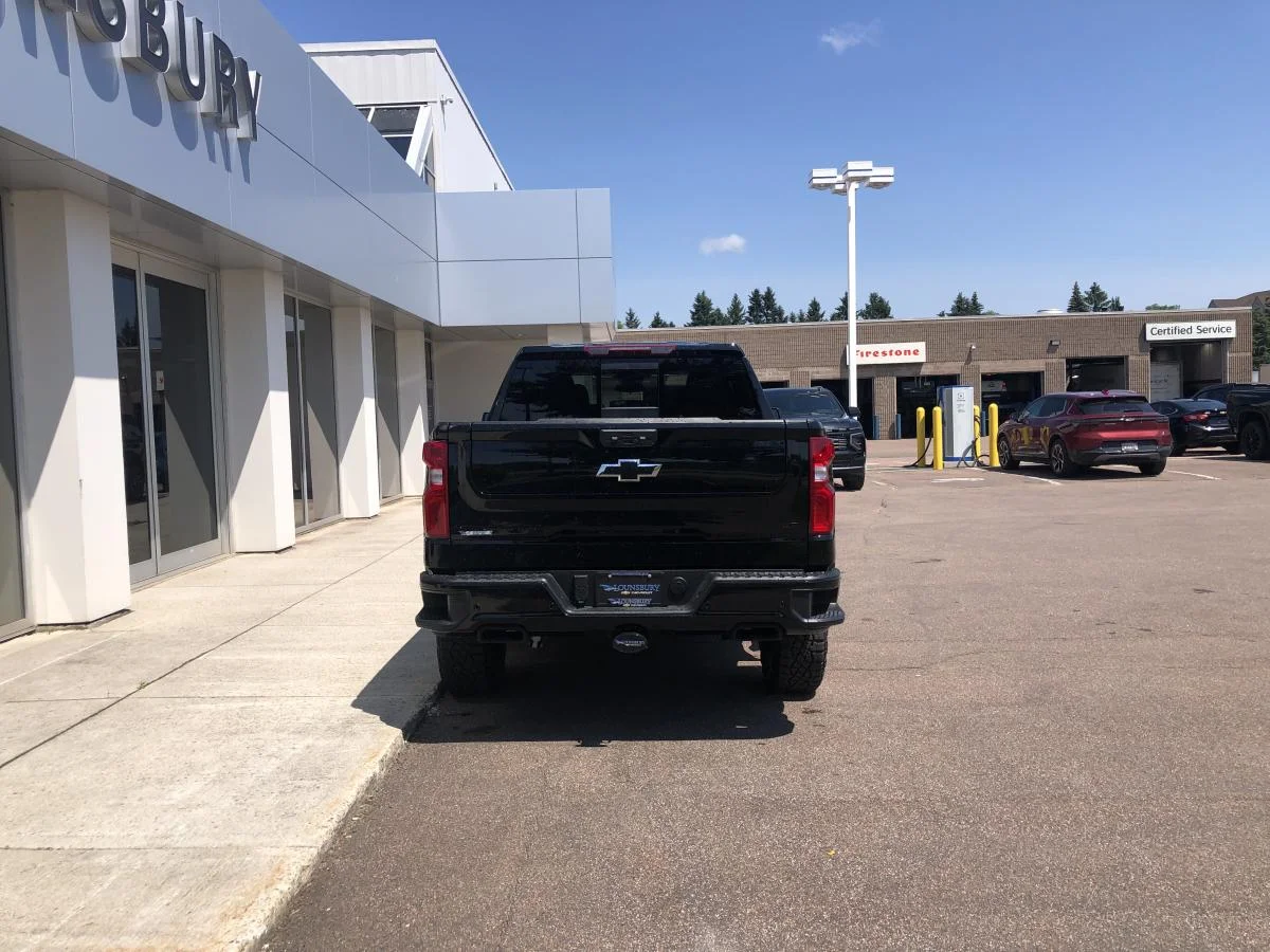 New 2026 Black Chevrolet 4wd Crew Cab 147" Lt image 6
