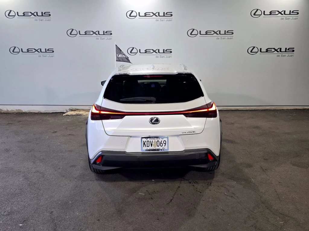 Used 2023 White Lexus 250h Base image 9