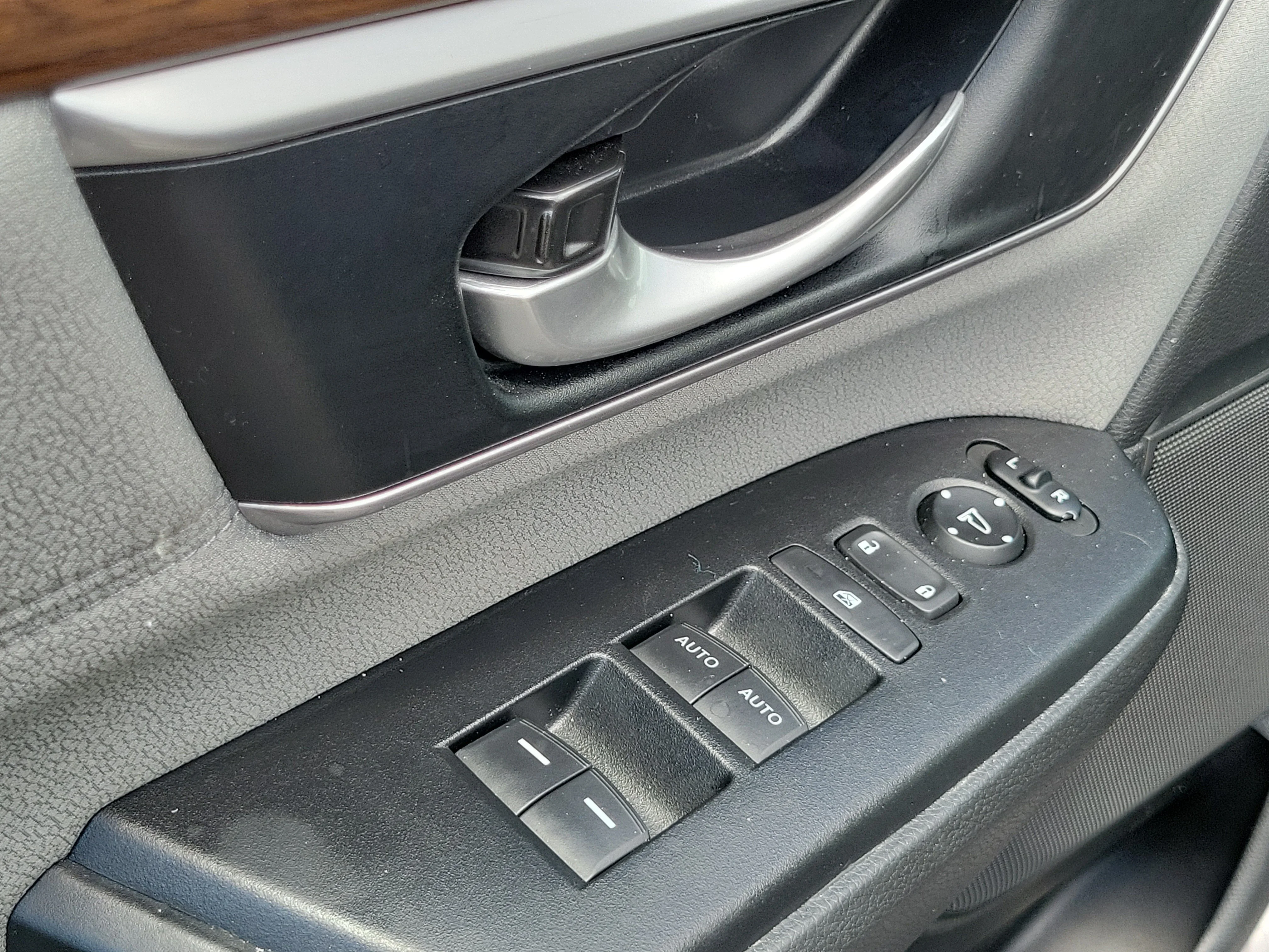 2021 Honda CR-V EX - Photo 16