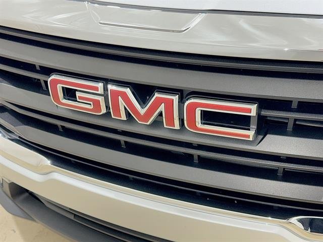 Used 2022 Quicksilver Metallic GMC SLE image 28