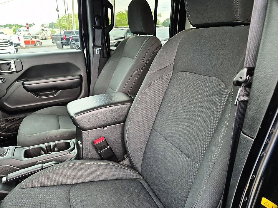 Used 2021 Black Clearcoat Jeep Unlimited Sport Altitude image 14