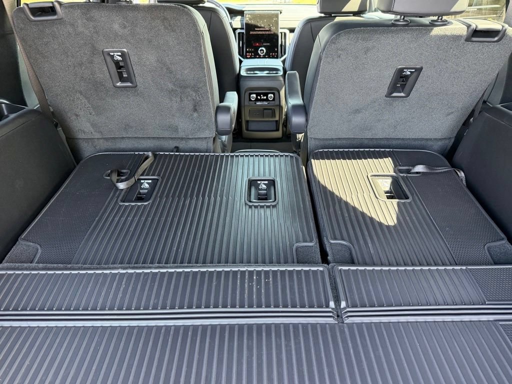 Used 2026 Summit White GMC Elevation image 49