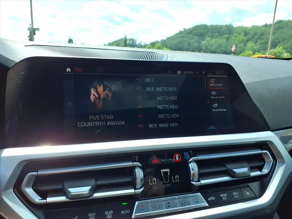 Used 2019 Alpine White BMW 330i xDrive image 22