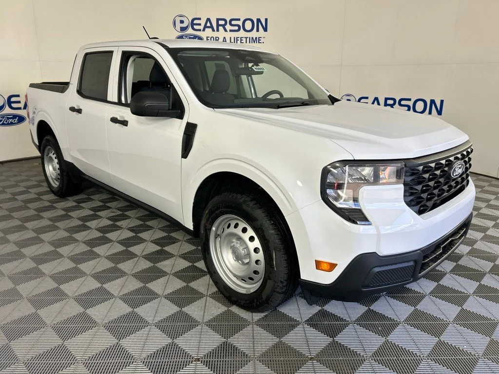 New 2026 Oxford White Ford XL image 3