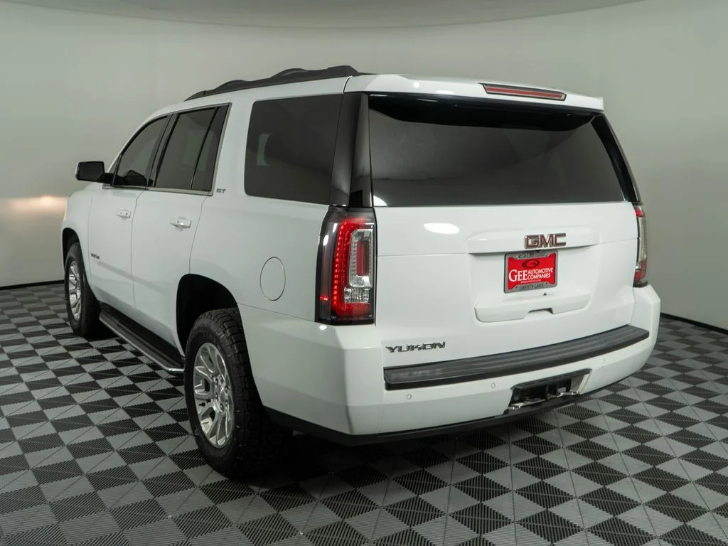 Used 2018 White GMC SLT image 4