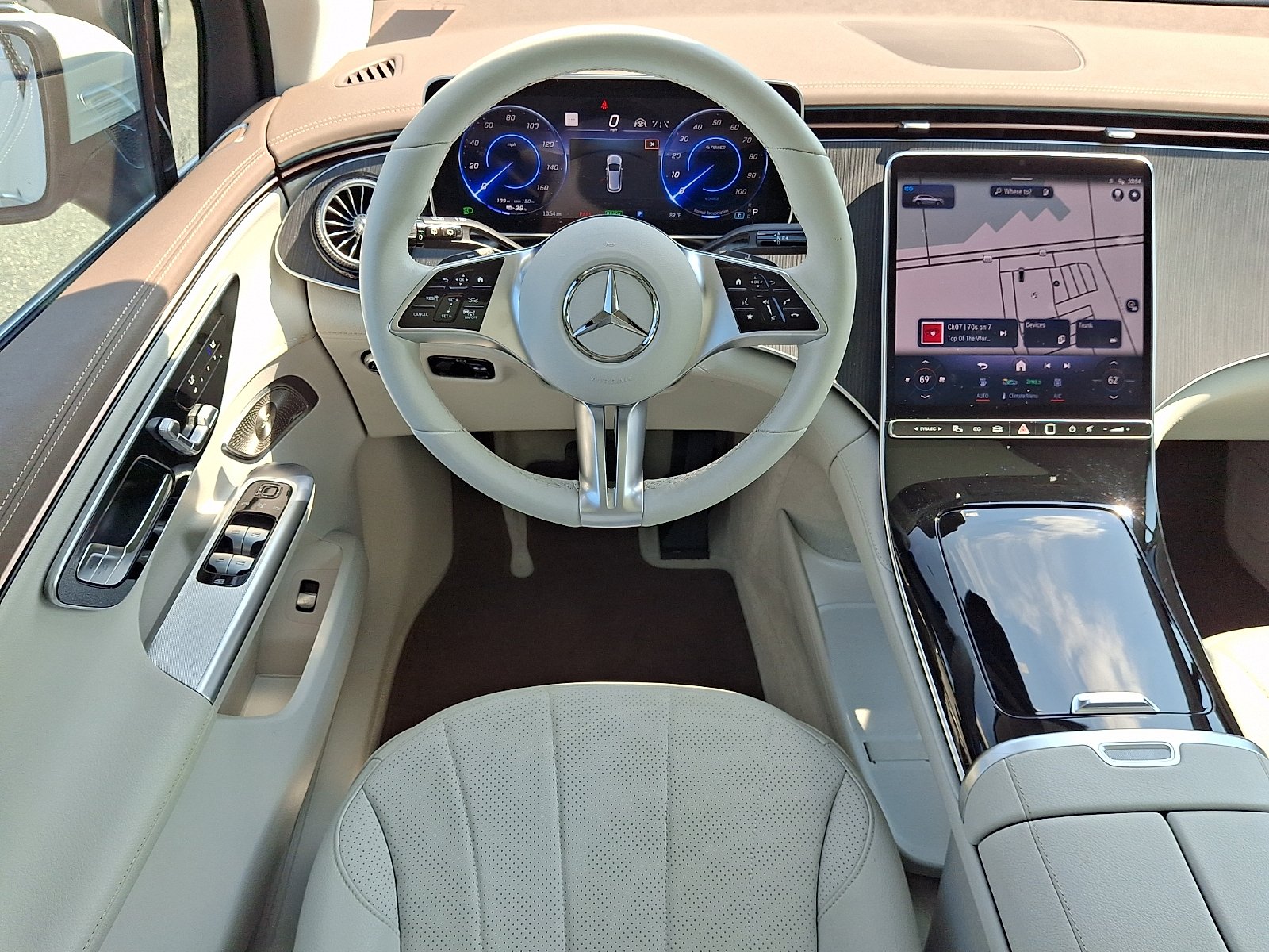 Certified Used 2023 Polar White Mercedes-Benz 4MATIC® image 11