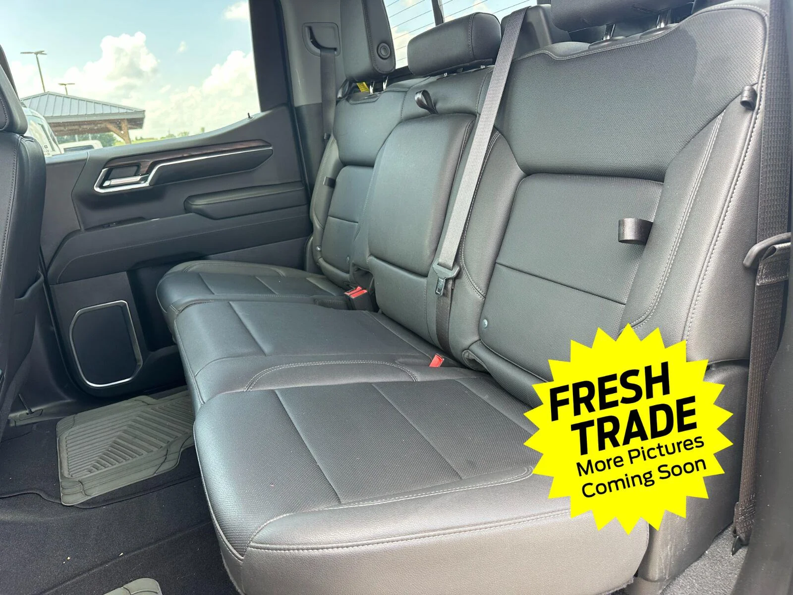 Used 2023 Sterling Metallic GMC SLT image 3
