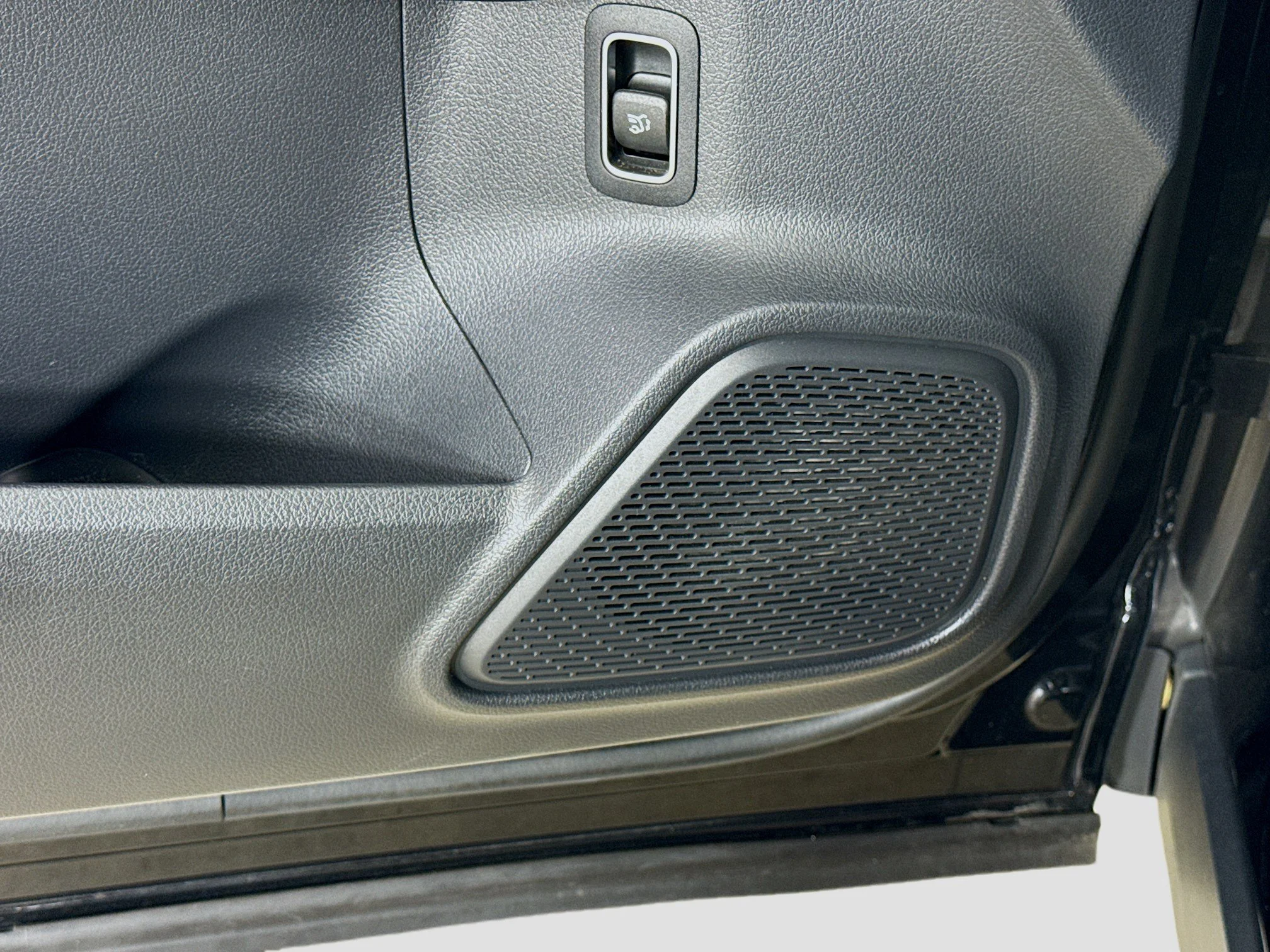 Used 2024 Black Mercedes-Benz GLA 250 image 20