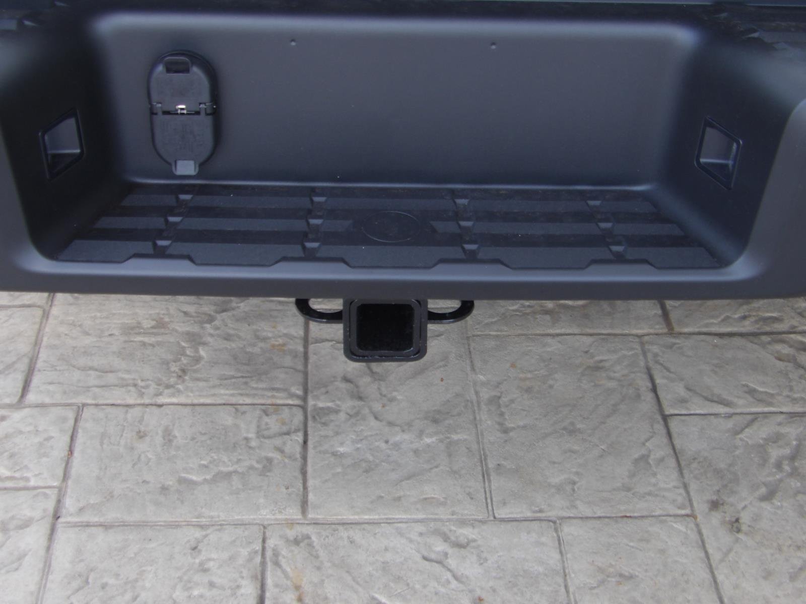 New 2026 Glacier White Nissan Crew Cab PRO-4X® image 8