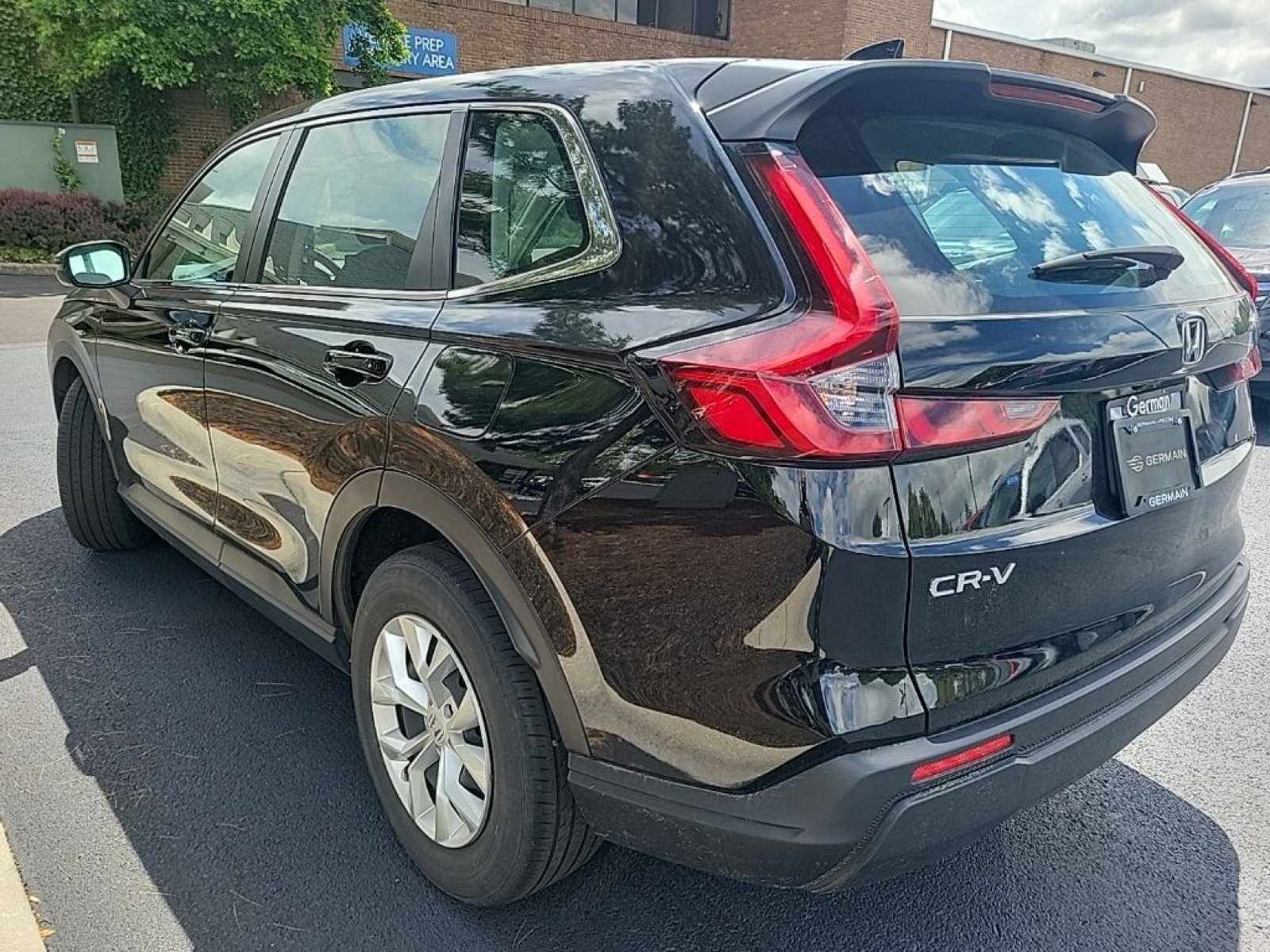 2024 Honda CR-V LX - Photo 10