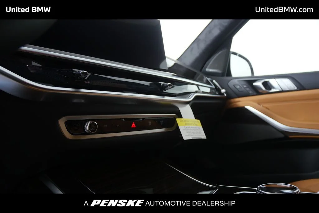 New 2027 Mineral White Metallic BMW xDrive40i image 22
