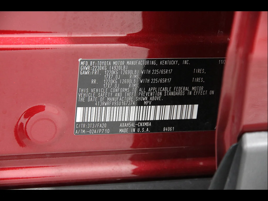 Used 2025 Ruby Flare Pearl Toyota XLE image 24