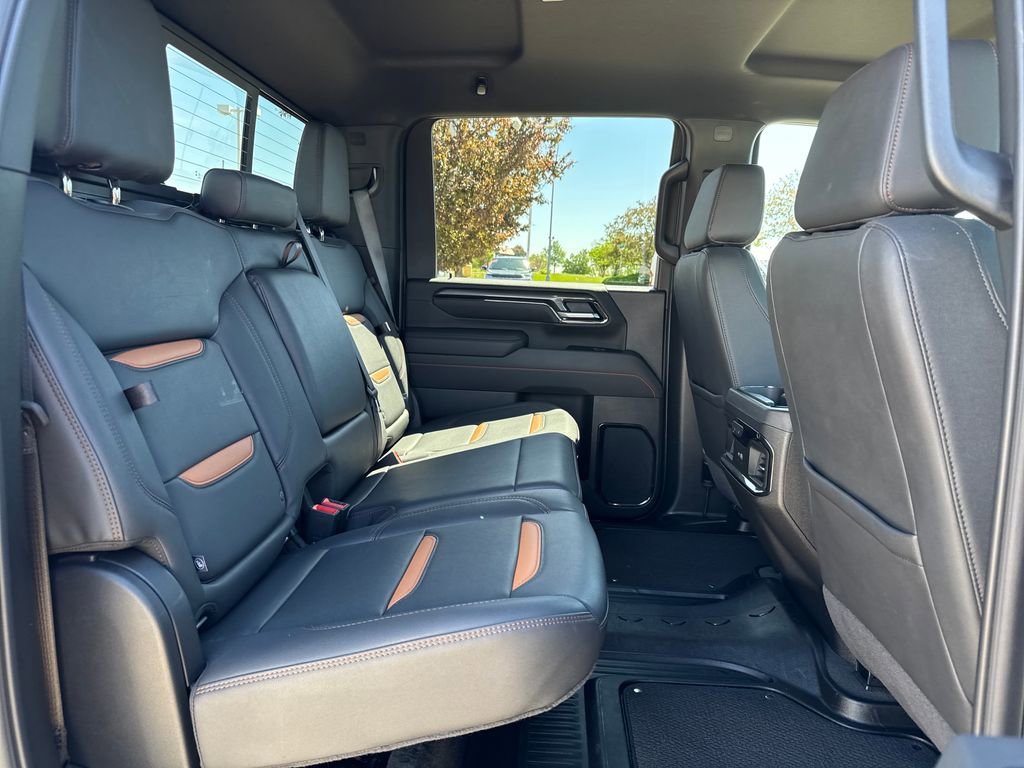2025 GMC Sierra 2500HD AT4 - Photo 39