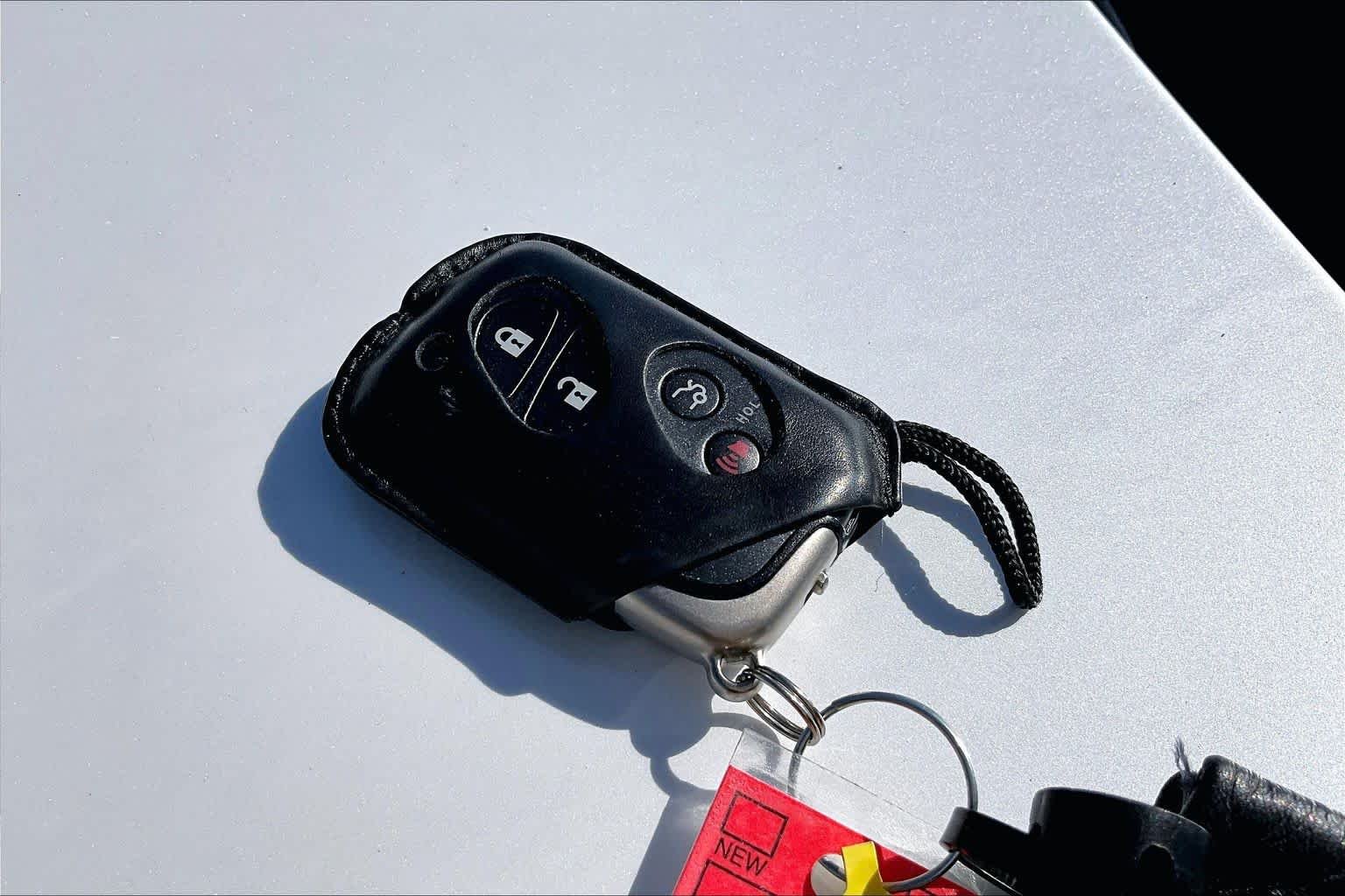 Used 2008 Starfire Pearl Lexus  image 13