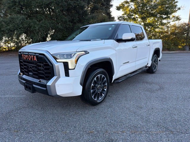 Used 2024  Toyota Limited image 5