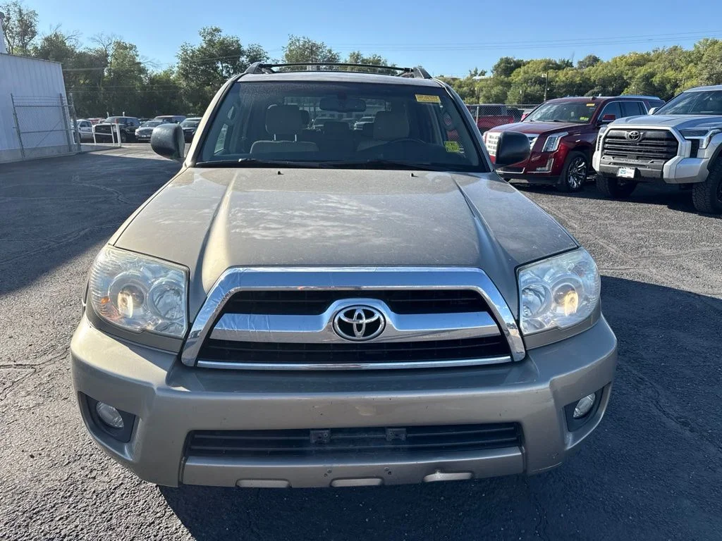 Used 2008 Beige Toyota SR5 image 17