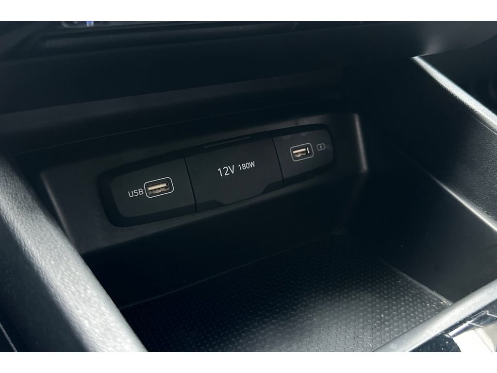 Used 2022 Phantom Black Hyundai SEL image 31