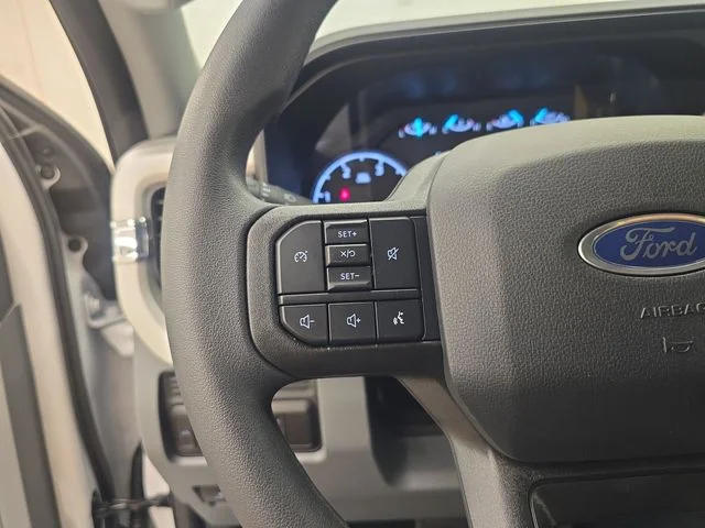 New 2026 Oxford White Ford F-250® XLT image 35