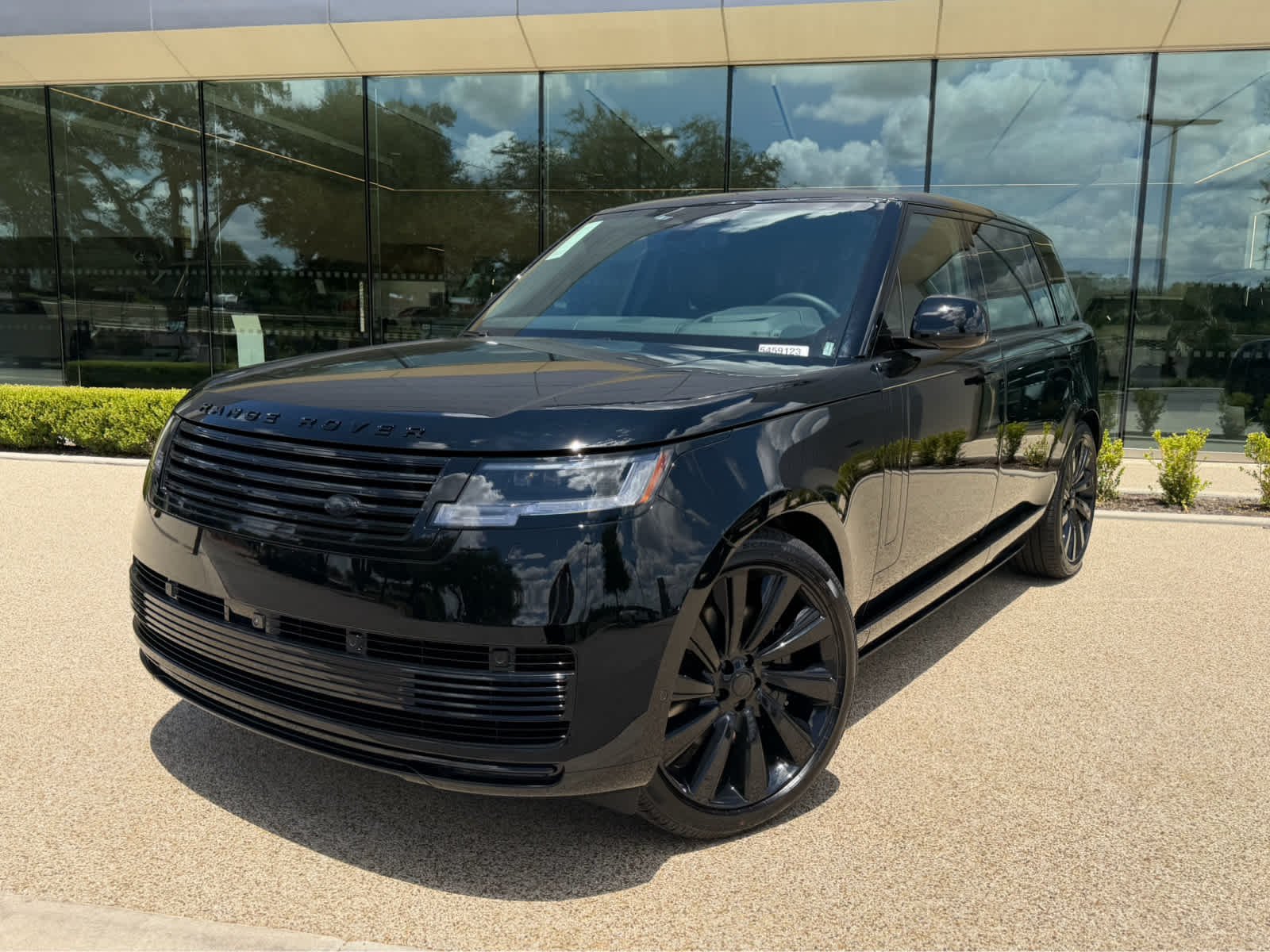 New 2026 Range Rover SV Black LWB P615 SV Black