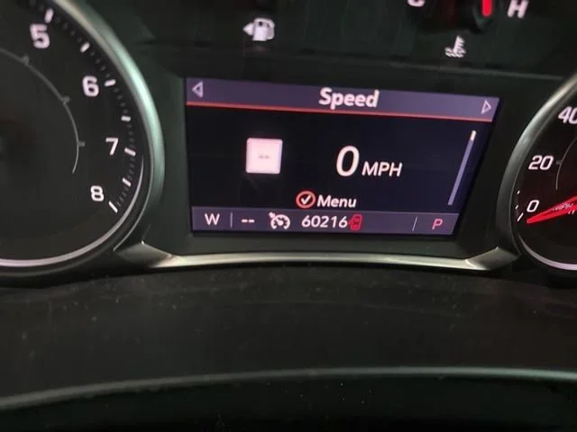 Used 2019 RED QUARTZ TINTCOAT GMC Denali image 3