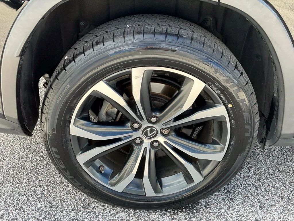 Used 2021 Black Lexus 350 image 13