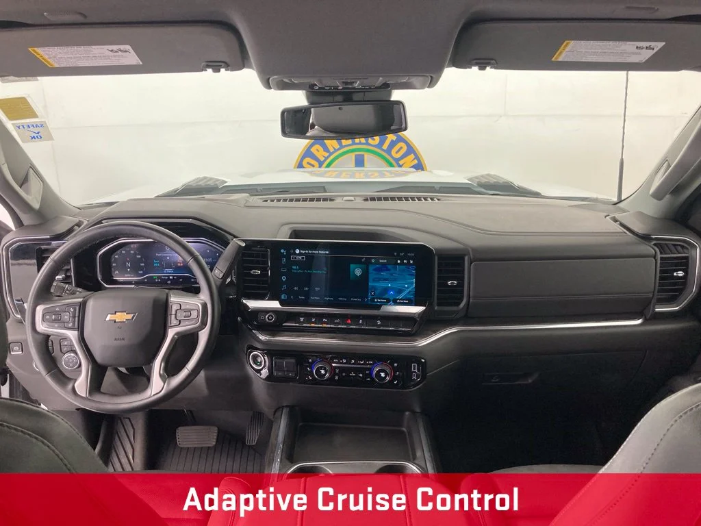 Used 2025 White Chevrolet LTZ image 7