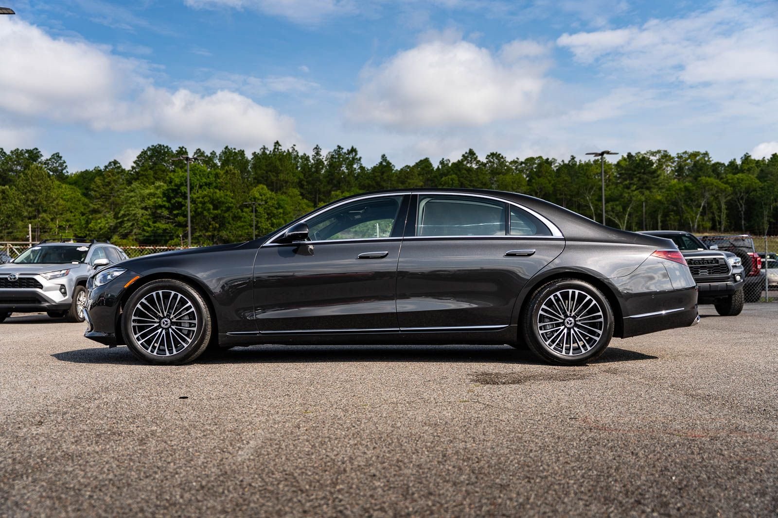 Used 2024  Mercedes-Benz S 580 image 4