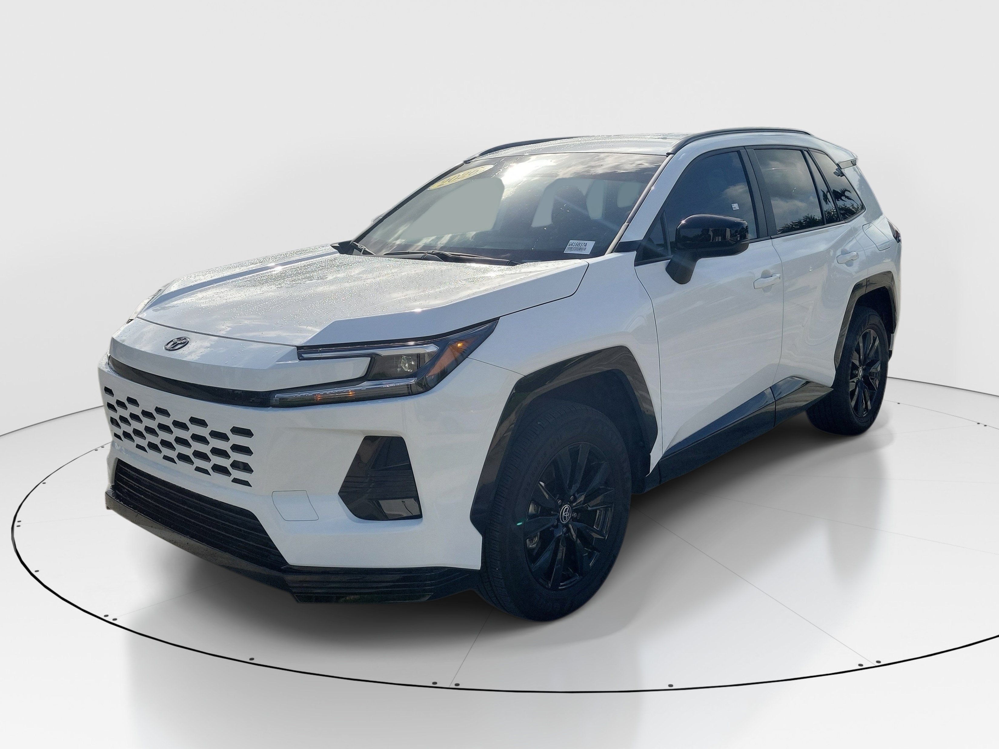 Used 2026 Ice Toyota SE image 3