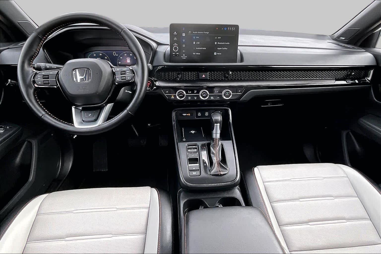 Used 2026 Platinum White Pearl Honda Sport Touring image 16