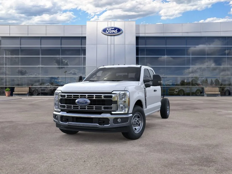 New 2026 Oxford White Ford XL image 30