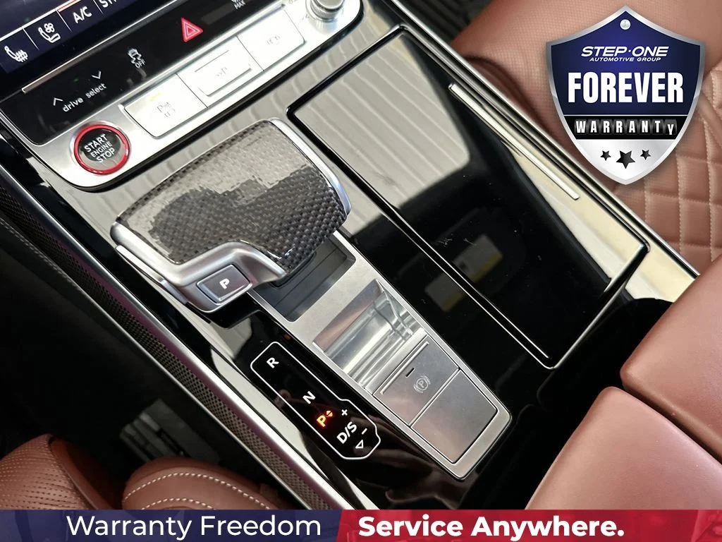 Used 2024  Audi 4.0T image 27