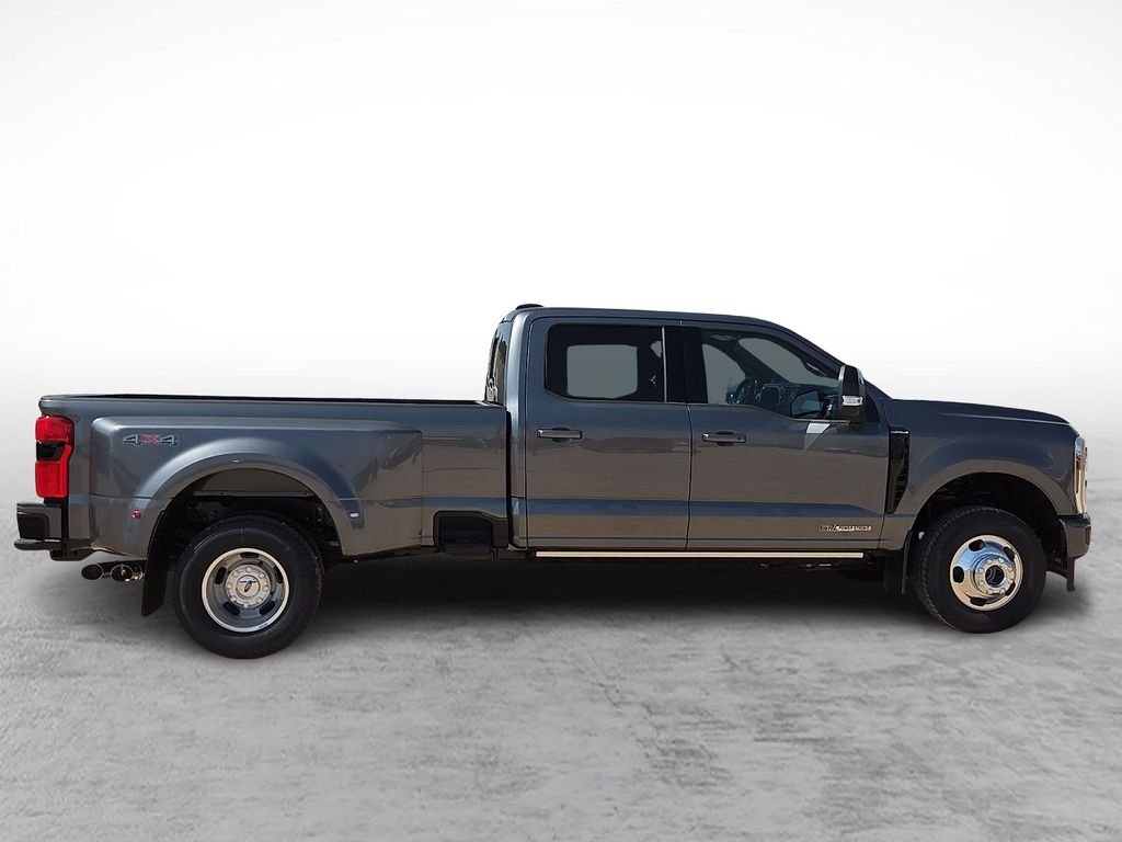 New 2026 Gray Ford Platinum image 12