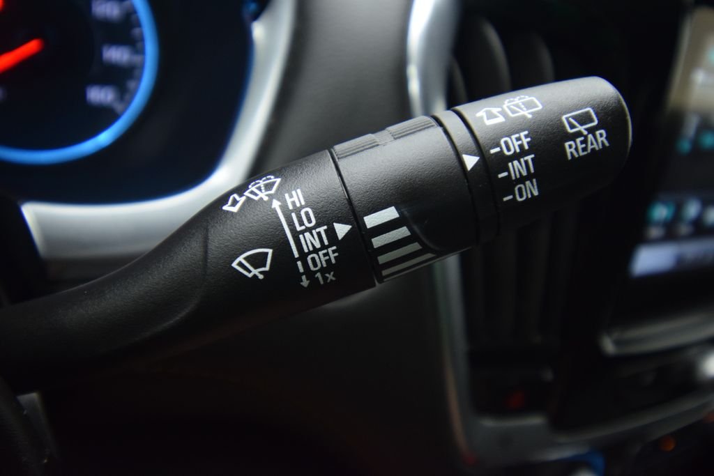 Used 2019 Silver Chevrolet LT image 31