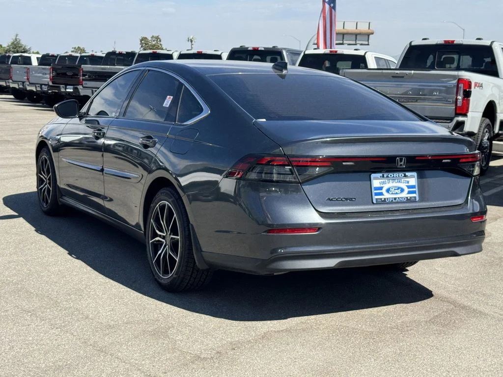 Used 2023 Gray Metallic Honda EX image 5