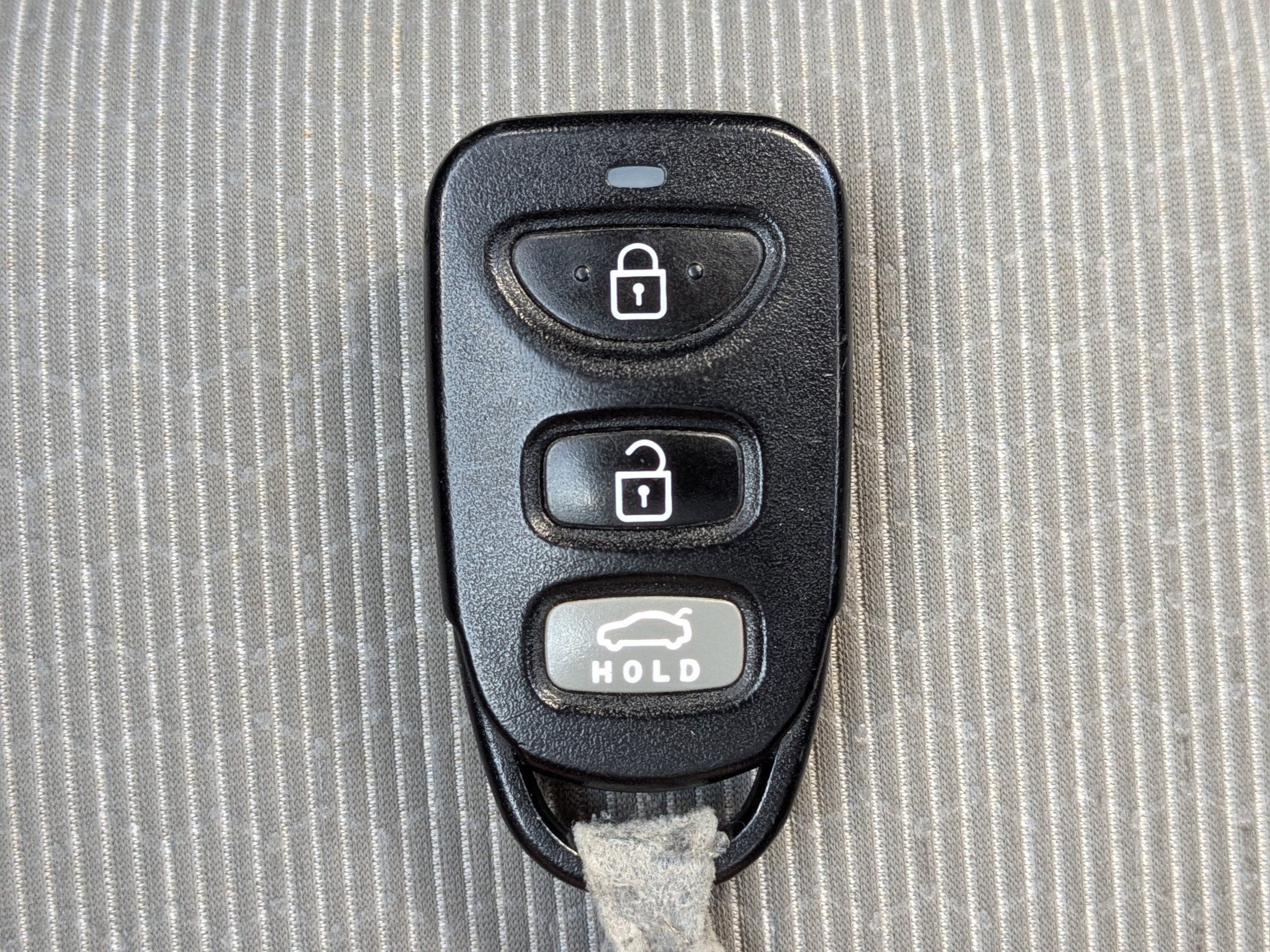 Used 2017 Black Noir Pearl Hyundai SE image 30
