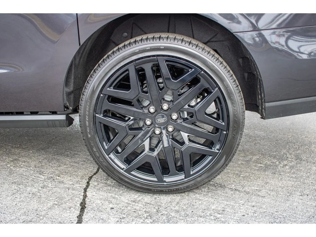 New 2026 DARK MATTER GRAY METALLIC Ford Platinum image 8
