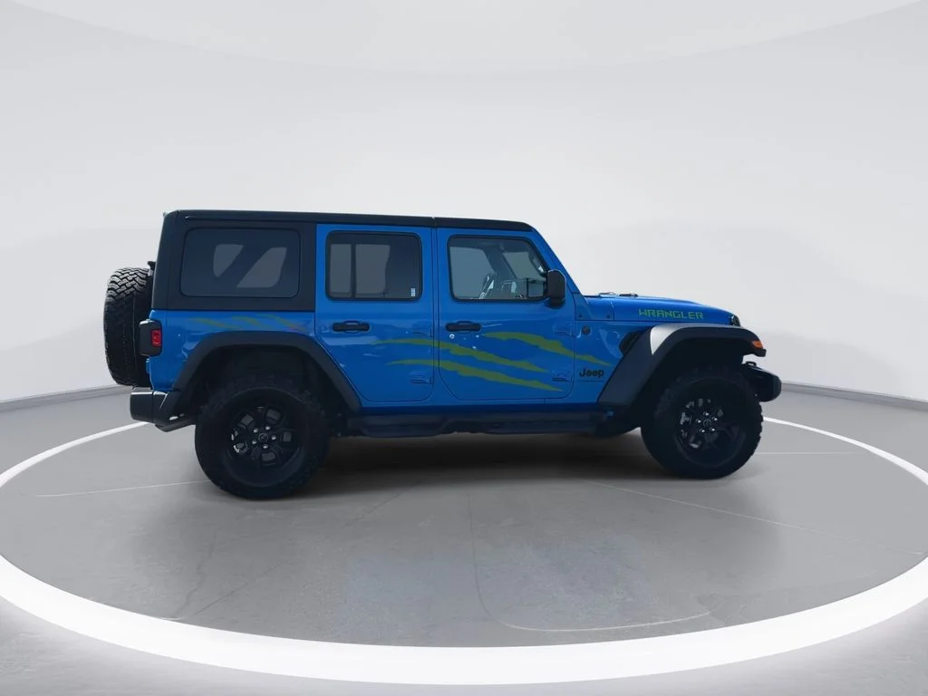 Used 2025 Blue Jeep Willys image 9