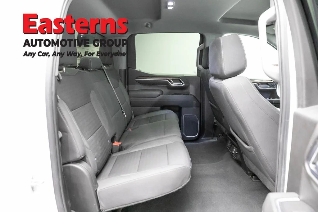 Used 2023 White Chevrolet LT image 21