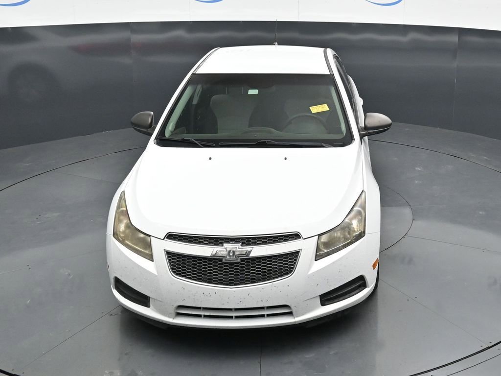 Used 2014 SUMMIT WHITE Chevrolet LS image 19