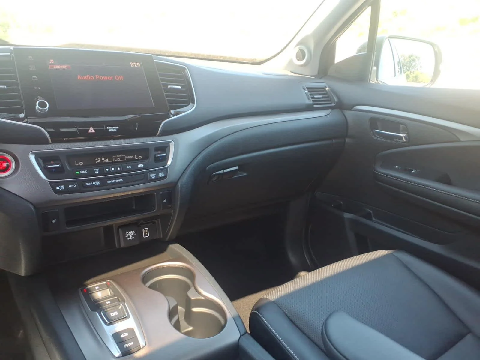 Certified Used 2023 Platinum White Pearl Honda RTL image 15