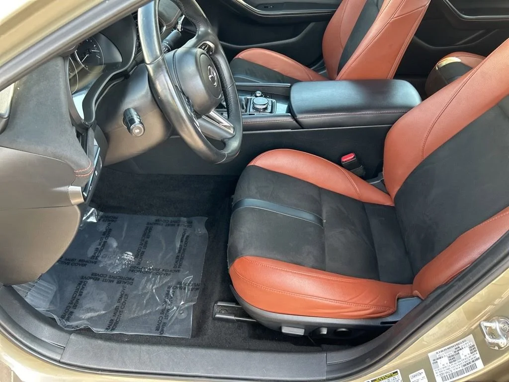 Used 2024  Mazda 2.5 Carbon Turbo image 19