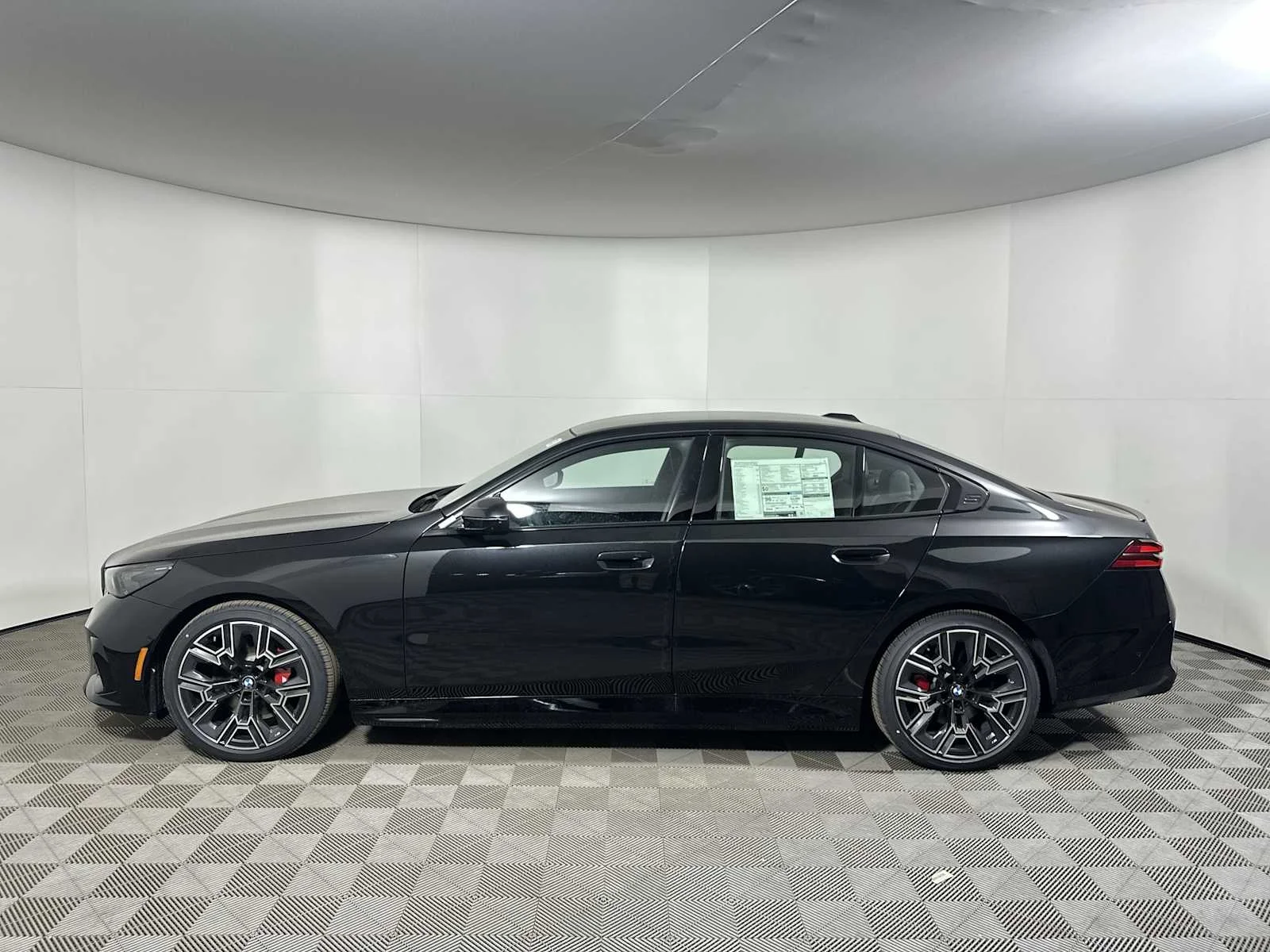 New 2026 Black Sapphire Metallic BMW xDrive40 image 4