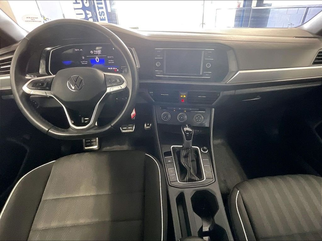Used 2023 Gray Volkswagen 1.5T Sport image 21