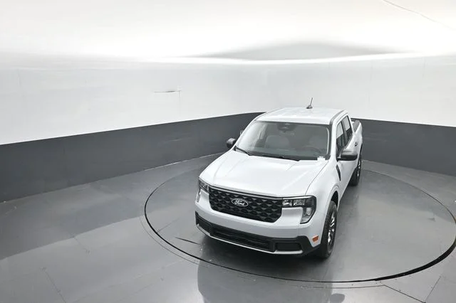 New 2026 Space White Metallic Ford XLT image 17