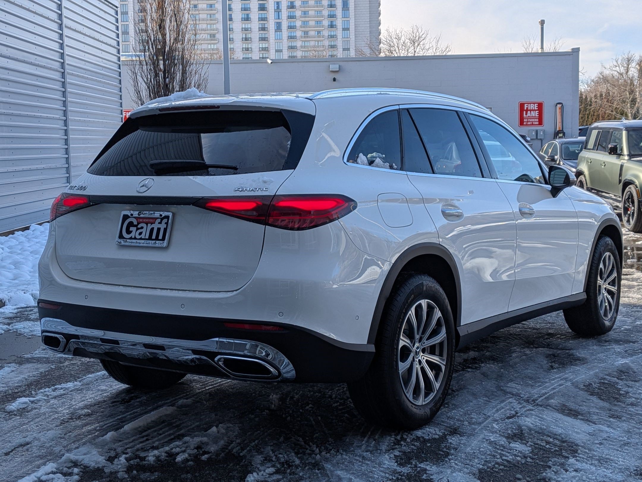 New 2026 Polar White Mercedes-Benz GLC 300 image 3
